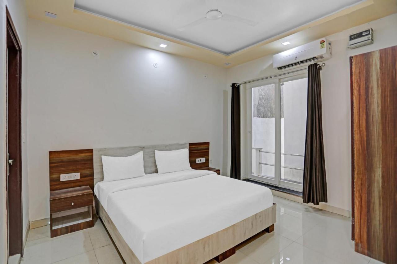 Hotel O Expo View Near Pvr Ansal Plaza Большая Нойда Экстерьер фото