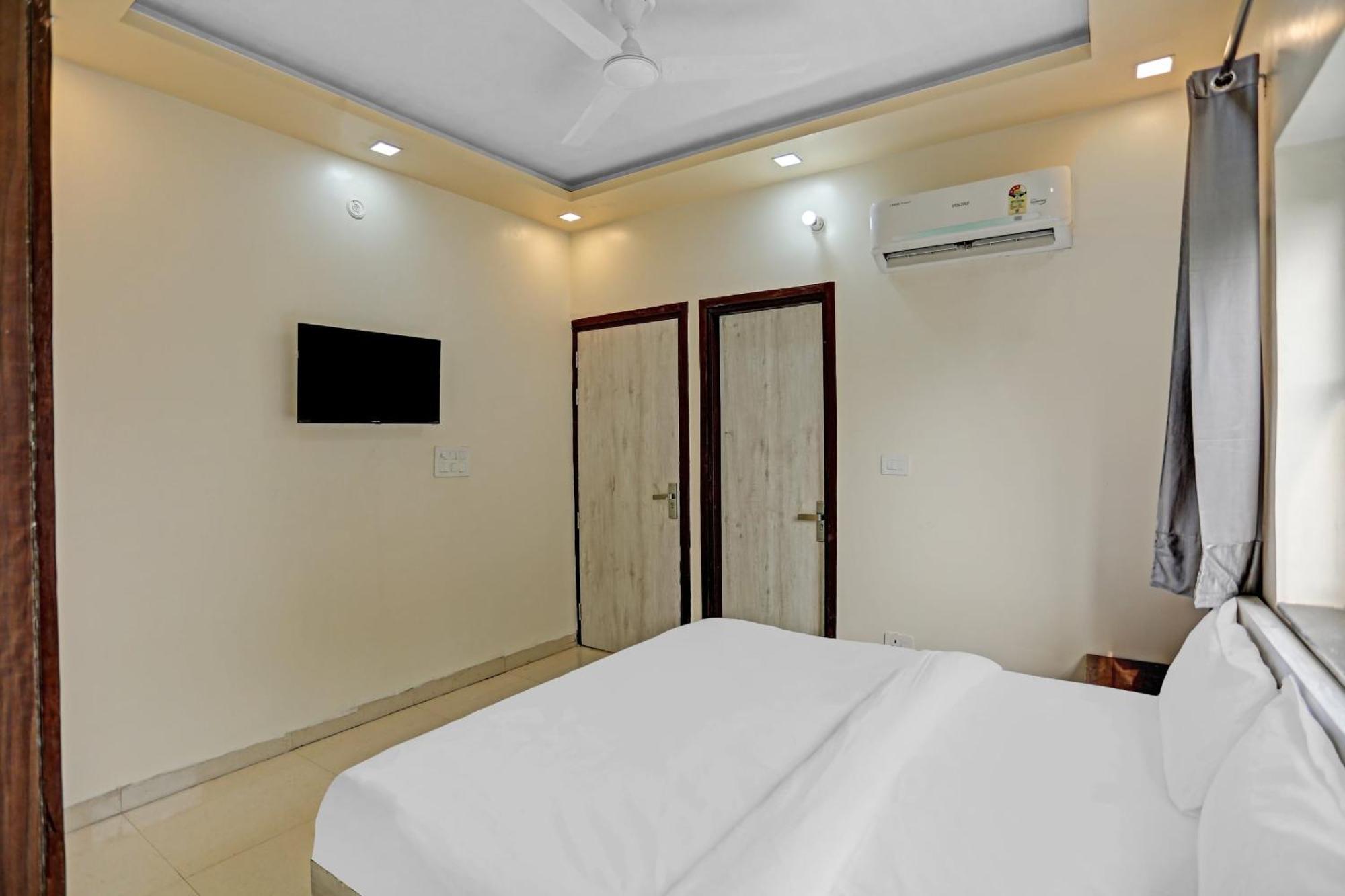 Hotel O Expo View Near Pvr Ansal Plaza Большая Нойда Экстерьер фото